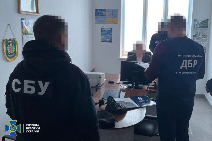 Des fonctionnaires des douanes de Tchernivtsi et d’Odessa ont été dénoncés pour corruption à grande échelle (photo)