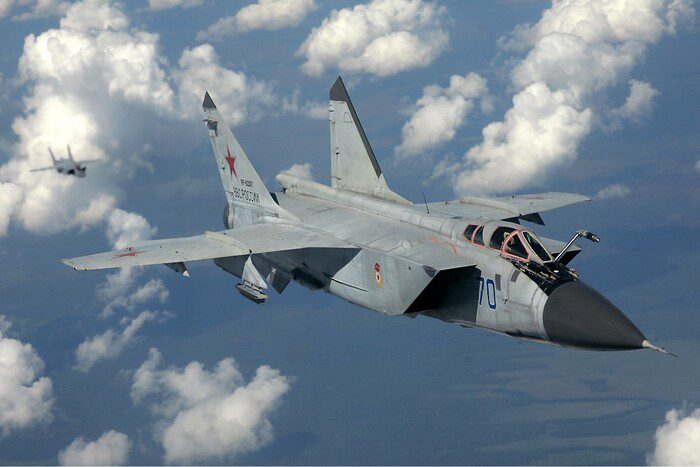 L’aviation russe et biélorusse a commencé à simuler le décollage du MiG-31K, qui est le porteur des missiles Dagger