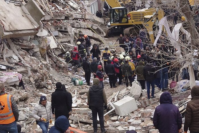 Les victimes du tremblement de terre en Turquie recevront un logement et une indemnisation: le montant est nommé