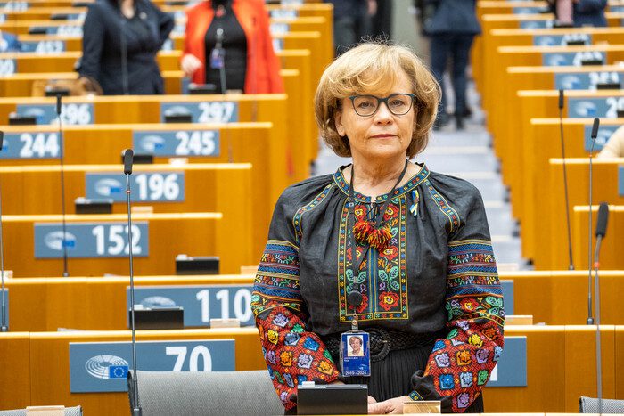 La députée lituanienne est venue au Parlement européen vêtue d’une robe brodée (photo)