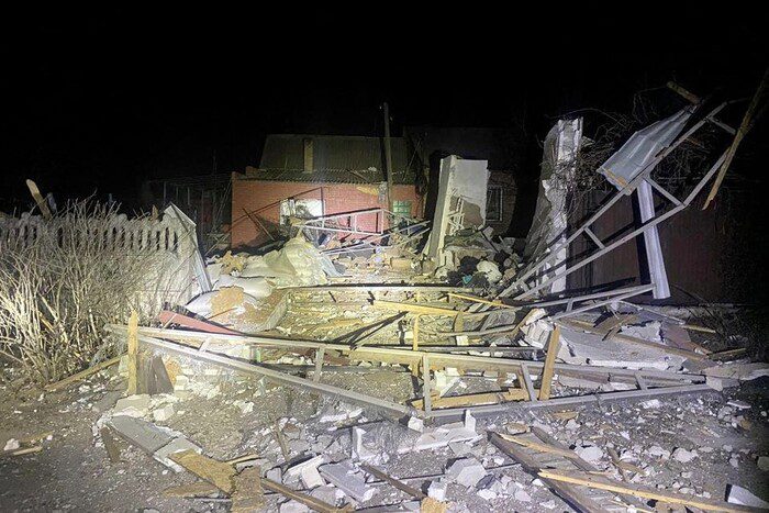 L’attaque nocturne des occupants sur Nikopol: il y a un mort et de terribles destructions (photo)